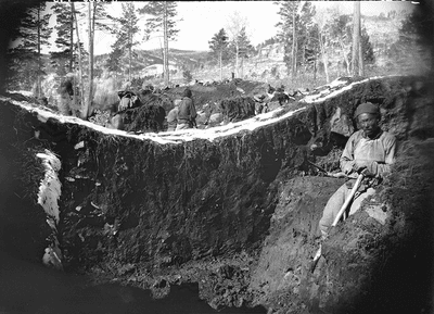 Курган № 49. Восточная сторона среднего продольного простенка