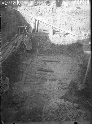 Восточная половина северной стены раскопа.